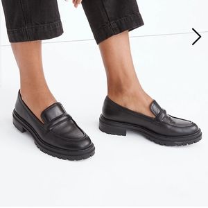 NEW The Bradley Lugsole Loafer in Black Leather Size 9